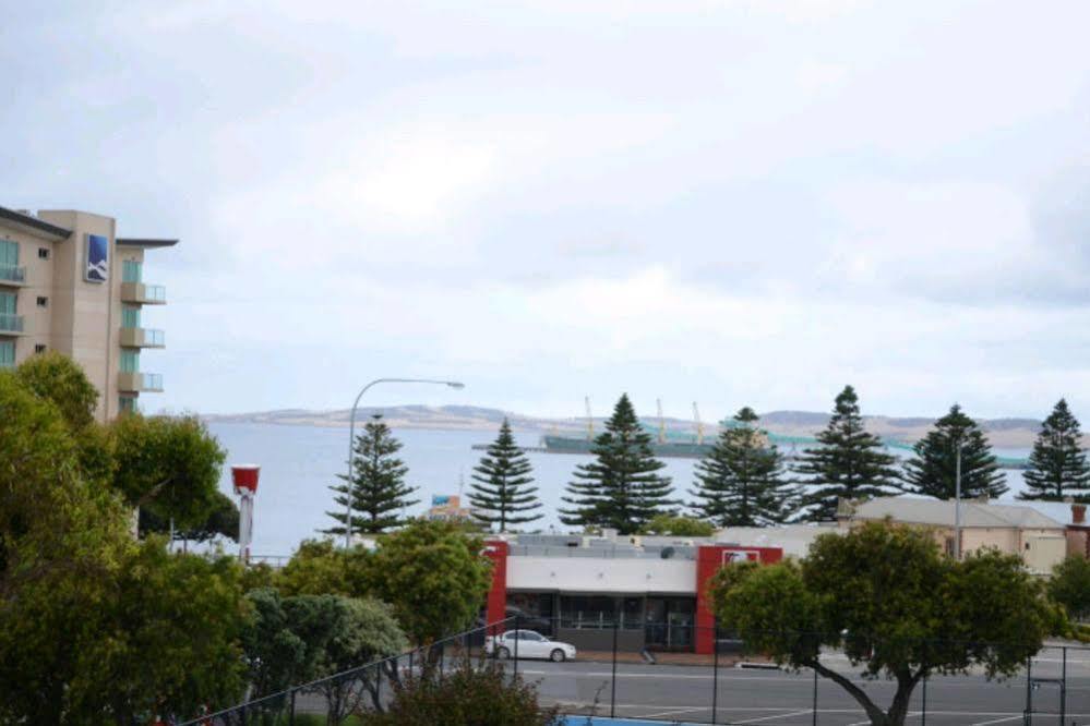 Apartment On Tennyson Port Lincoln Exterior photo